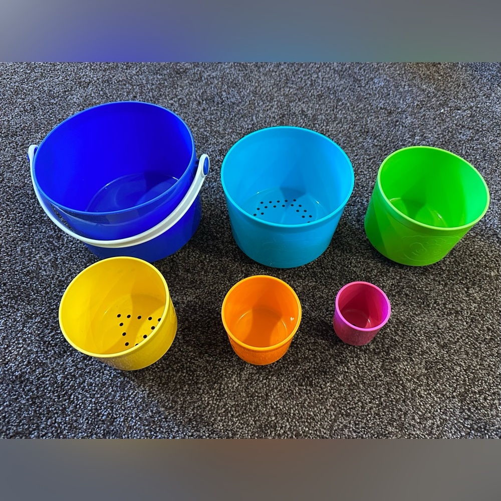 Tupperware Toys - Kids Tote em Pails